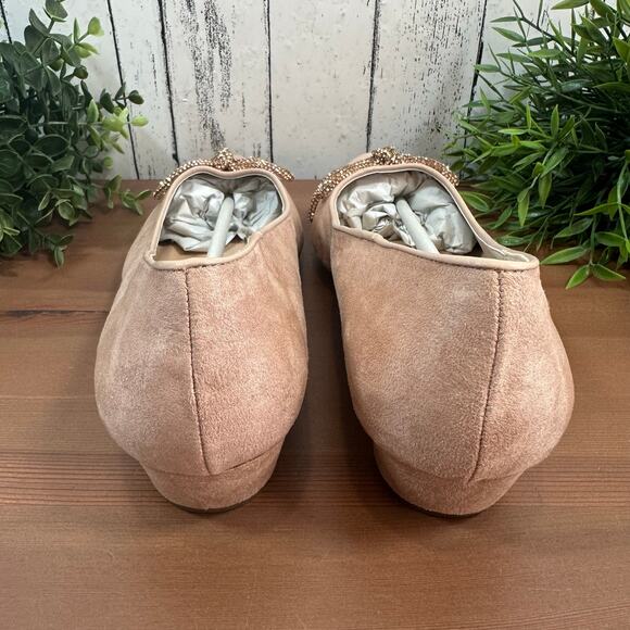 Avenue Women's Flat Zoey Point Toe Shoes Size 9 Wide - Picture 5 of 9